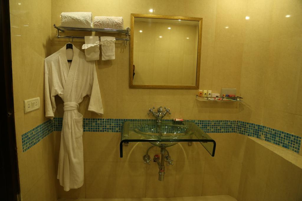 Meuse Jupiter Business And Luxury Hotel Nashik Habitación foto