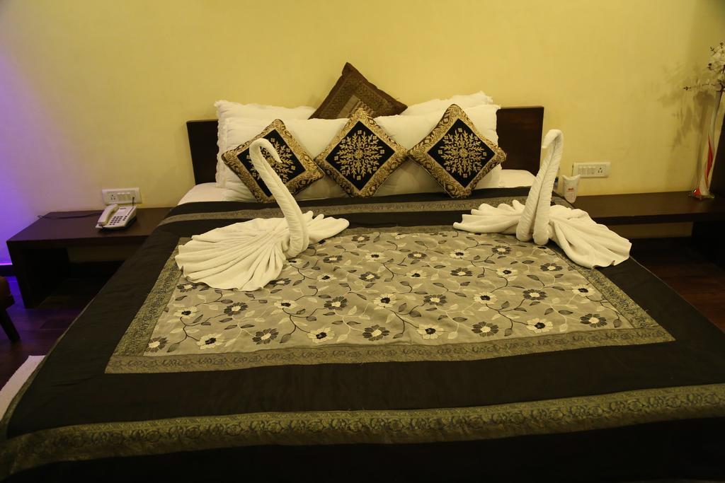 Meuse Jupiter Business And Luxury Hotel Nashik Habitación foto
