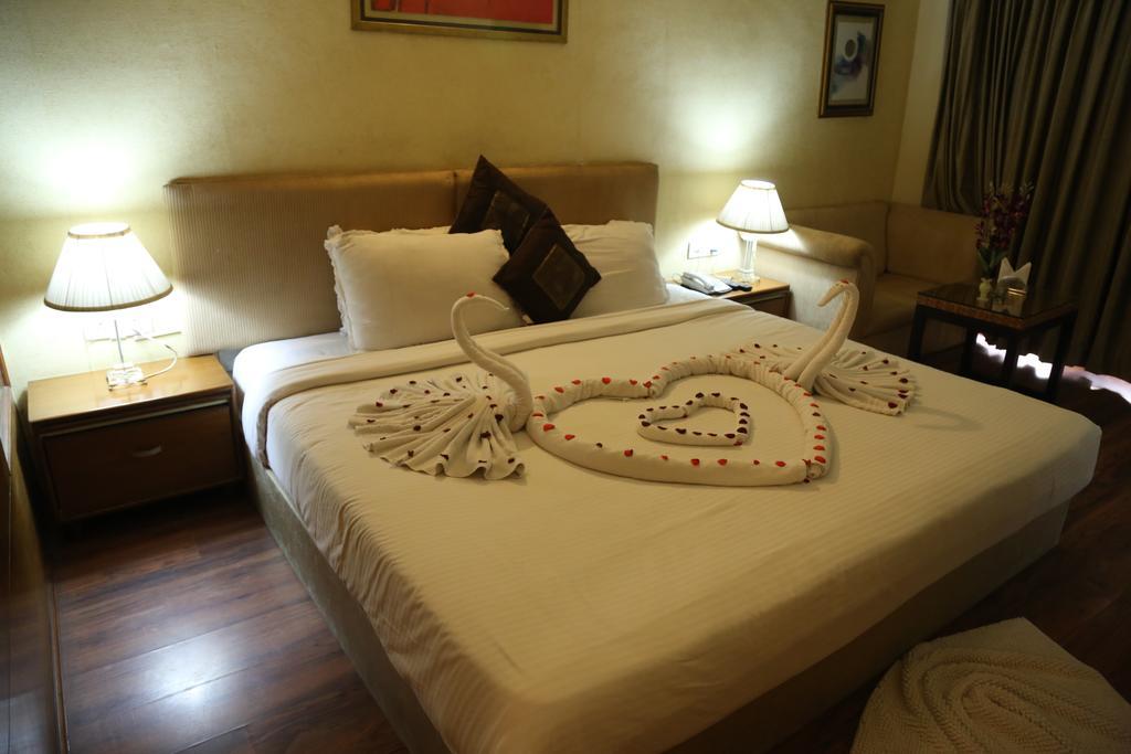 Meuse Jupiter Business And Luxury Hotel Nashik Habitación foto